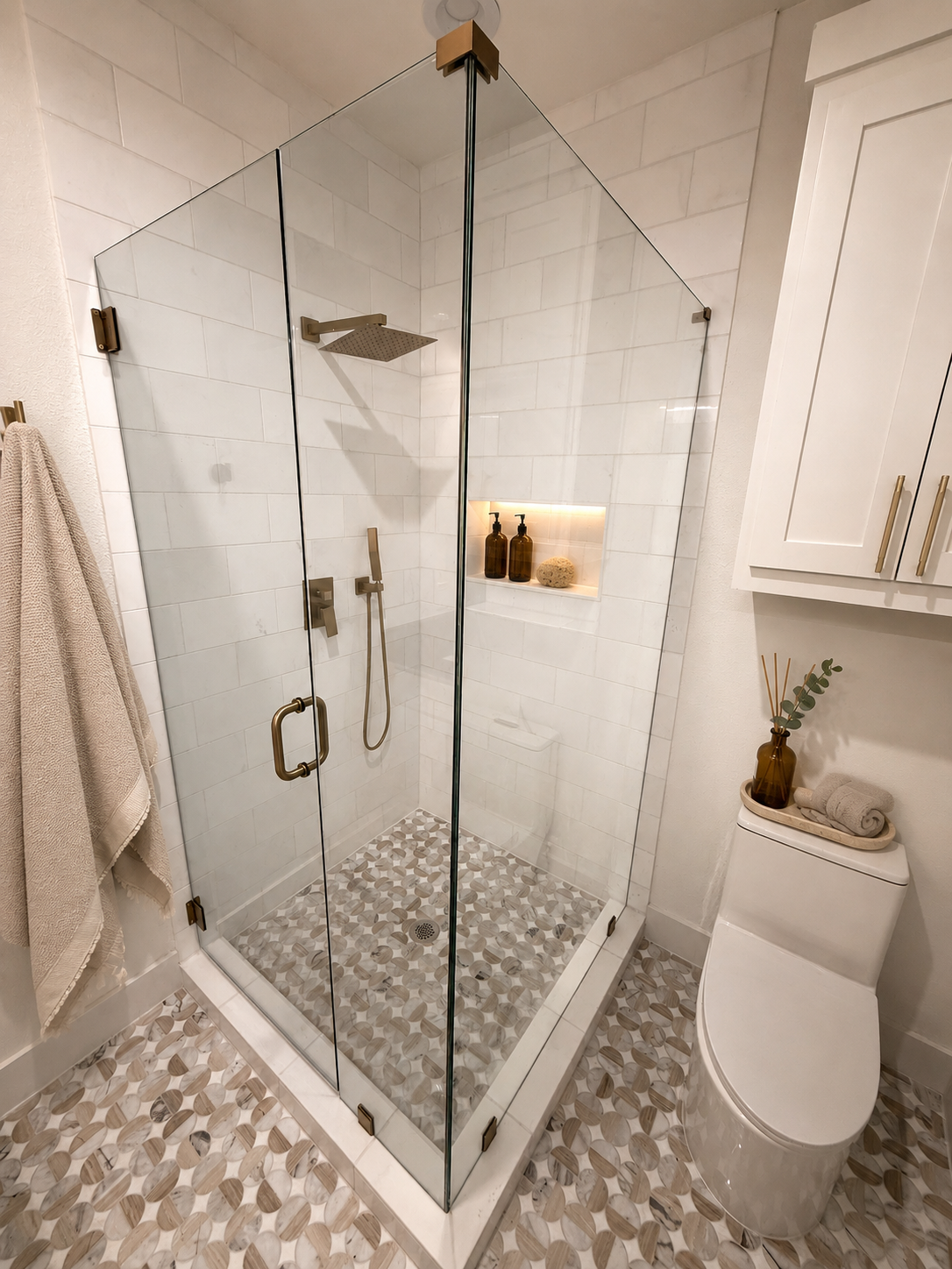 Sylvester Row Primary Ensuite